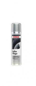 SONAX 435300 Средство для ухода за шинами 400 мл. SONAX 435 300 Средство для ухода за шинами 400 мл. Чистит, ухаживает и защищает шины. Обработанная поверхность имеет блестящий эффект. Восстанавливает цвет, продлевает элластичность. Один флакон рассчитан на обработку 24 шин. Применение: Встряхнуть флакон перед применением. При сильном загрязнении шины предварительно вымыть. Распылить средство по внешней стороне шины с расстояния примерно 20 см. Дать высохнуть 5-10 мин. Ограничение применения: При распылении средство не распылять под колеса, что влечет за собой опасность скольжения. По возможности накрыть чем нибудь пространство под колесами. Не наносить средство на беговую поверхность шин и части тормозной системы. Не использовать средство для мотоциклов и велосипедов. Не наносить на открытом солнце.