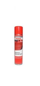 SONAX 390300 Очиститель кузова от древесной смолы 400 мл. SONAX 390 300 Очиститель кузова от древесной смолы 400 мл. Быстро и бесследно удаляет древесную смолу,(тополь, липа и т.д.) птичий помет и иные органические загрязнения в том числе эффективно удаляет клей от тонировочной плёнки с лакокрасочных покрытий, стекла, хрома и пластмассовых деталей автомобиля. Экономичен, безопасен для пластиковых рассеивателей фар.