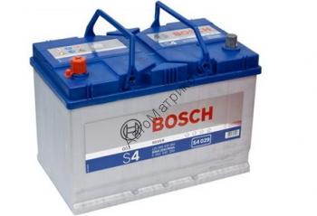Аккумулятор автомобильный BOSCH S4029, Азия 12V 95Ah 830A, прямой полярности, 306x173x225 Аккумулятор BOSCH S4 12V  95 а/ч 830A, Азия, прямой полярности
S4 029 SILVER 12V 95Ah 830A
306x173x225   /-+/           (Длина x Ширина x Высота)
0092S40290